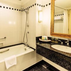 Отель Saigon Prince Hotel Вьетнам, Хошимин - 1 отзыв об отеле, цены и фото номеров - забронировать отель Saigon Prince Hotel онлайн ванная
