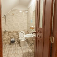 Отель Da Quy Villa Далат ванная