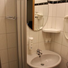 Отель Landhotel Dresden ванная