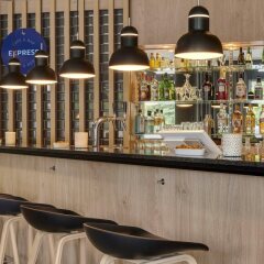 Отель Holiday Inn Express Köln-Mülheim Германия, Кёльн - 10 отзывов об отеле, цены и фото номеров - забронировать отель Holiday Inn Express Köln-Mülheim онлайн фото 2