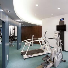 Отель NH Vienna Airport Conference Center Австрия, Вена - 9 отзывов об отеле, цены и фото номеров - забронировать отель NH Vienna Airport Conference Center онлайн фитнесс-зал фото 2