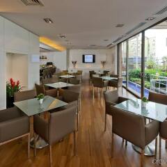 Отель Divan Istanbul City гостиничный бар