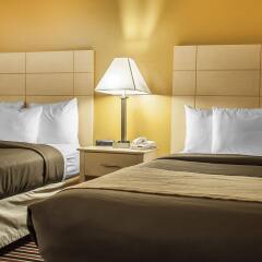 Отель Econo Lodge At The Falls North США, Ниагара-Фолс - отзывы, цены и фото номеров - забронировать отель Econo Lodge At The Falls North онлайн комната для гостей фото 4