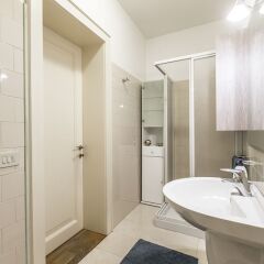 Отель Erbaria Boutique Apartment R&R Италия, Венеция - отзывы, цены и фото номеров - забронировать отель Erbaria Boutique Apartment R&R онлайн ванная фото 2