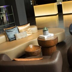 Renaissance Zurich Tower Hotel гостиничный бар