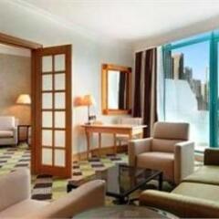 Отель Hilton Dubai Jumeirah 5* Представительский люкс с различными типами кроватей фото 7