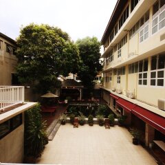 Отель Feung Nakorn Balcony Rooms & Cafe Бангкок фото 7