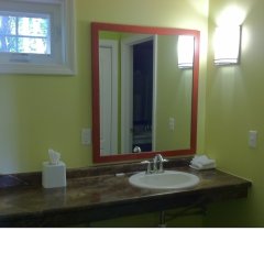 Starlight Inn in Colchester, United States of America from 151$, photos, reviews - zenhotels.com bathroom