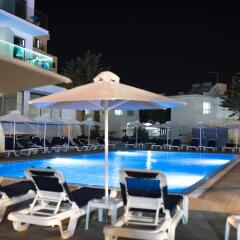Отель Mandali Hotel Apartments Кипр, Протарас - 1 отзыв об отеле, цены и фото номеров - забронировать отель Mandali Hotel Apartments онлайн бассейн