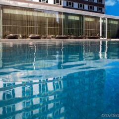 Sheraton Lisboa Hotel & Spa бассейн фото 2