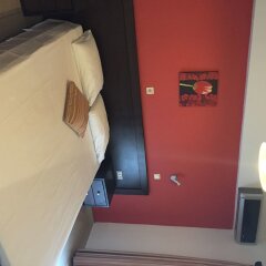 Comfort Hotel сейф в номере фото 2
