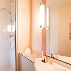 Отель ibis Paris Sacré Coeur ванная фото 2