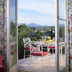 Отель The Peninsula Beverly Hills балкон