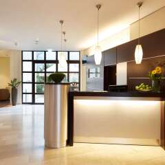 Отель GHOTEL hotel & living München-City Германия, Мюнхен - 9 отзывов об отеле, цены и фото номеров - забронировать отель GHOTEL hotel & living München-City онлайн интерьер отеля фото 2