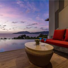 Отель Crest Resort & Pool Villas бассейн фото 3