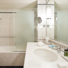 President Hotel Афины ванная фото 2