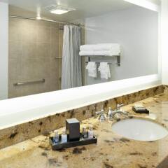 Отель Carlyle Inn ванная