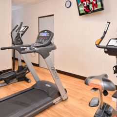 Отель Red Roof Inn & Suites Columbus - W. Broad США, Колумбус - отзывы, цены и фото номеров - забронировать отель Red Roof Inn & Suites Columbus - W. Broad онлайн фитнесс-зал фото 2