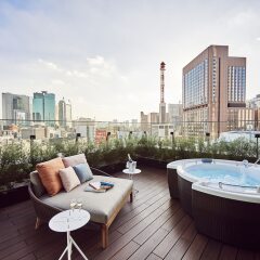 Отель THE GATE HOTEL TOKYO by HULIC Япония, Токио - отзывы, цены и фото номеров - забронировать отель THE GATE HOTEL TOKYO by HULIC онлайн бассейн