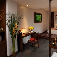 Silverland Sakyo Hotel & Spa сейф в номере
