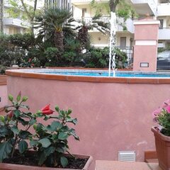 Hotel Trevi Riccione бассейн фото 2