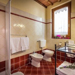Отель Podere Casalino Реггелло ванная фото 2