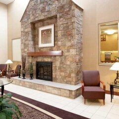 Travelodge Hotel Toronto Airport интерьер отеля фото 3