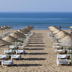 Roma Beach Resort & Spa Турция, Сиде - отзывы, цены и фото номеров - забронировать отель Roma Beach Resort & Spa онлайн пляж
