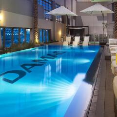 Отель Damac Maison De Ville Breeze бассейн