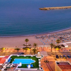 Hotel Villa de Laredo пляж