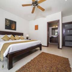 Отель Villa Ploi Attitaya 6 Bed 2 Storey Villa Near Nai Harn Beach Таиланд, Равай - отзывы, цены и фото номеров - забронировать отель Villa Ploi Attitaya 6 Bed 2 Storey Villa Near Nai Harn Beach онлайн