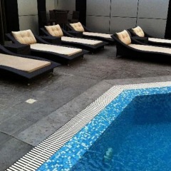 Отель Adsuit Hotel Calabar Нигерия, Калабар - отзывы, цены и фото номеров - забронировать отель Adsuit Hotel Calabar онлайн бассейн