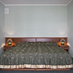 Отель Никотель Николаев сейф в номере