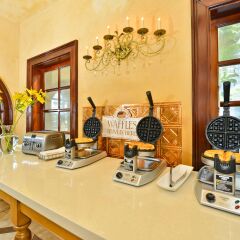 Отель Best Western PLUS Sunset Plaza США, Уэст-Голливуд - отзывы, цены и фото номеров - забронировать отель Best Western PLUS Sunset Plaza онлайн интерьер отеля