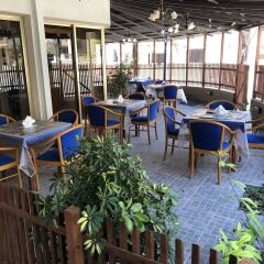Отель Pasianna Hotel Apartments Кипр, Ларнака - 6 отзывов об отеле, цены и фото номеров - забронировать отель Pasianna Hotel Apartments онлайн питание фото 2