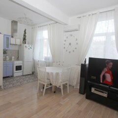 Гостиница Улучшенные апартаменты «ApartLux Профсоюзная 24» в Москве 1 отзыв об отеле, цены и фото номеров - забронировать гостиницу Улучшенные апартаменты «ApartLux Профсоюзная 24» онлайн Москва комната для гостей фото 4