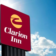 Отель Clarion Inn JFK Airport США, Нью-Йорк - отзывы, цены и фото номеров - забронировать отель Clarion Inn JFK Airport онлайн вид на фасад