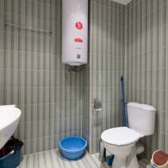 Апартаменты One Bedroom Apartment with Balcony in Avalon Complex ванная