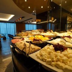 Мини-Отель Golden Tulip Istanbul Bayrampasa питание фото 3