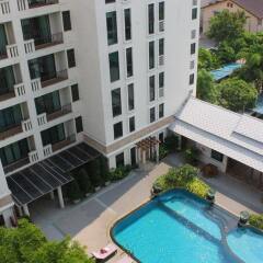 Отель Lasalle Suites & Spa бассейн фото 2