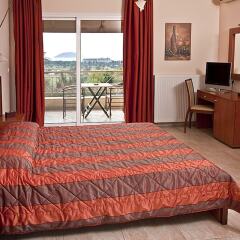 Kelyfos Hotel Bungalows And Suites Ситония комната для гостей фото 5
