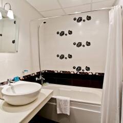 Отель Blue Pearl Hotel Болгария, Солнечный берег - отзывы, цены и фото номеров - забронировать отель Blue Pearl Hotel онлайн ванная