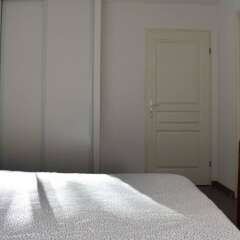 Апартаменты 1 Bedroom Apartment in 18th Arrondissement комната для гостей фото 3