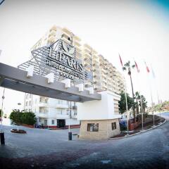 Liparis Resort Hotel & Spa парковка