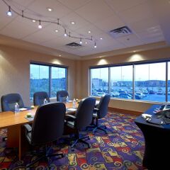 Отель Deerfoot Inn & Casino Канада, Калгари - отзывы, цены и фото номеров - забронировать отель Deerfoot Inn & Casino онлайн помещение для мероприятий фото 2