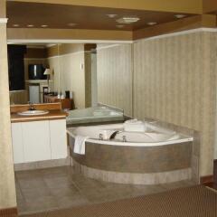 Отель Days Inn by Wyndham Trois-Rivieres спа