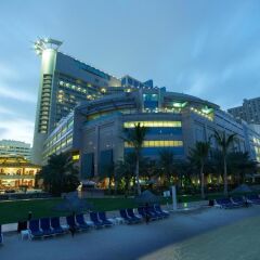Отель Beach Rotana ОАЭ, Абу-Даби - 1 отзыв об отеле, цены и фото номеров - забронировать отель Beach Rotana онлайн городской автобус