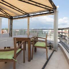 Апартаменты Two Bedroom Apartment with Large Balcony балкон