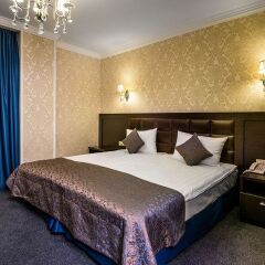 Гостиница Carat 4* Стандартный номер с двуспальной кроватью фото 5