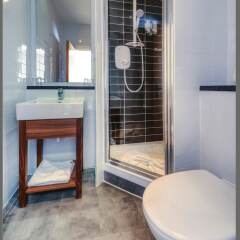 Отель Comfort Inn St Pancras - Kings Cross ванная фото 2